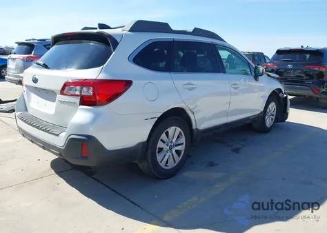 2018 Subaru Outback 2.5I Premium z USA, uszkodzony, nr VIN 4S4BSADC2J3263051